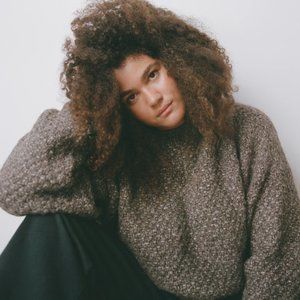 Ozma Gia Sweater, Root